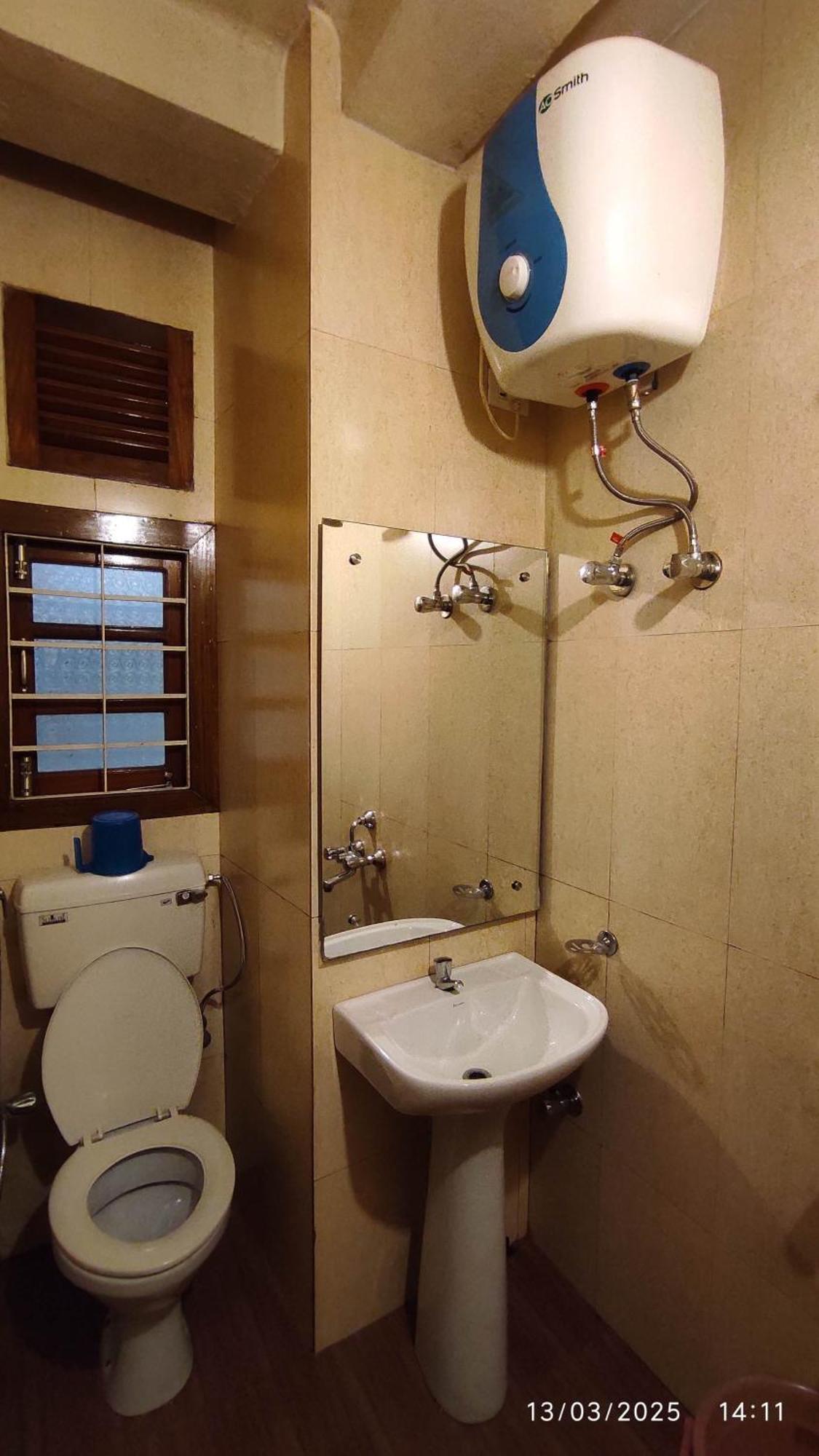 Baba Tourist Lodge Shillong Dış mekan fotoğraf
