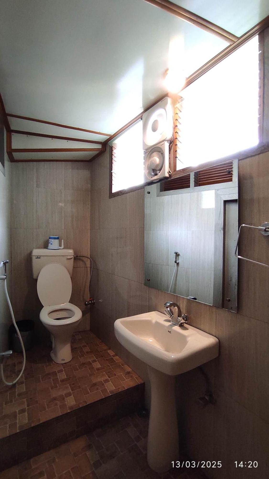 Baba Tourist Lodge Shillong Dış mekan fotoğraf